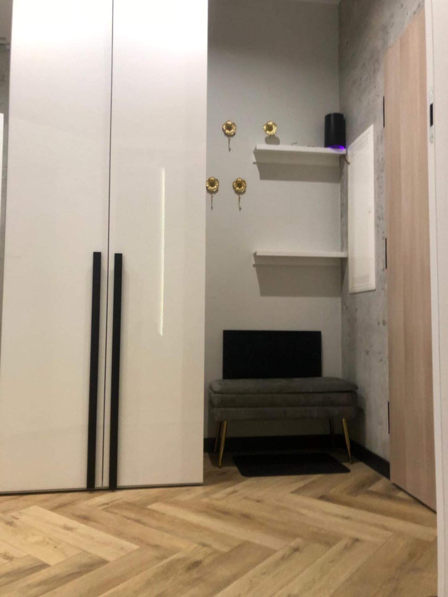 Komfortowe Apartamenty Kielce Klonowa ,Ogrodek, Garaz Podziemny, Samodzielne Wejscie Na Kod 24H Extérieur photo