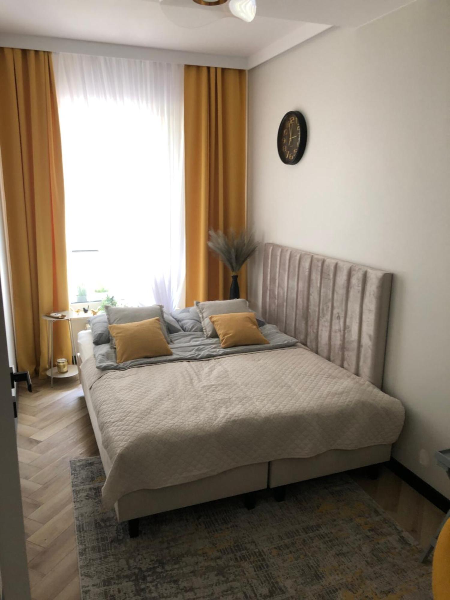 Komfortowe Apartamenty Kielce Klonowa ,Ogrodek, Garaz Podziemny, Samodzielne Wejscie Na Kod 24H Extérieur photo